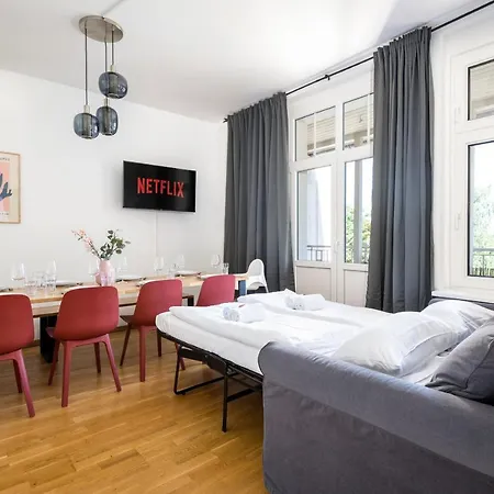 Sehr Zentrale Naehe Des Bahnhofs In Fuer Bis Zu 10 Personen Appartement Leipzig