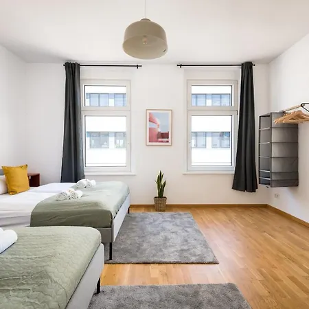 Sehr Zentrale Naehe Des Bahnhofs In Fuer Bis Zu 10 Personen * Leipzig