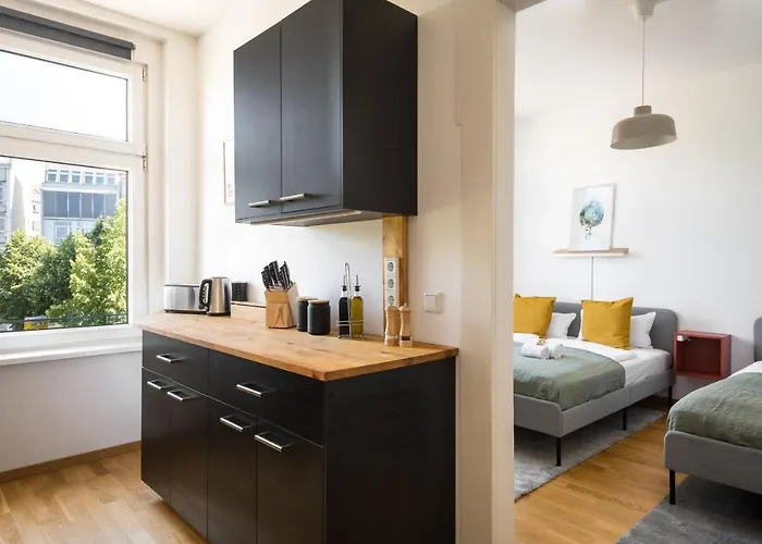 Sehr Zentrale Naehe Des Bahnhofs In Fuer Bis Zu 10 Personen Appartement