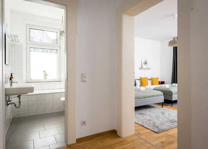 Sehr Zentrale Naehe Des Bahnhofs In Fuer Bis Zu 10 Personen Leipzig