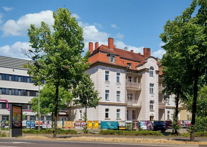 Sehr Zentrale Naehe Des Bahnhofs In Fuer Bis Zu 10 Personen Appartement